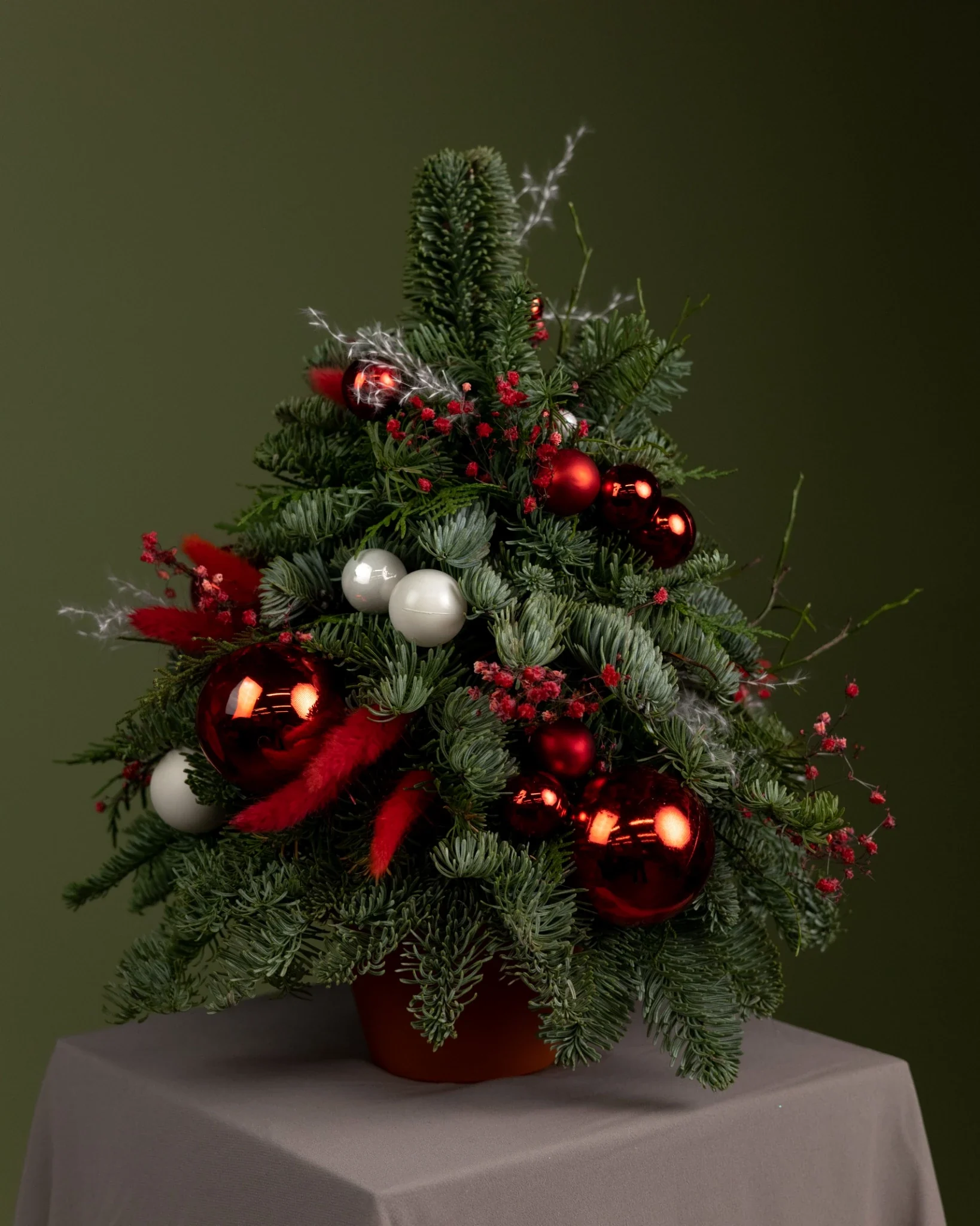 Авторская настольная ёлочка PineDecor